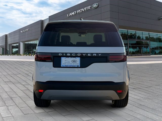 New 2026 Land Rover Discovery S AWD/4WD image 4