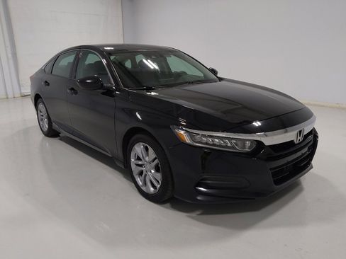 Used 2018 Honda Accord LX image 13