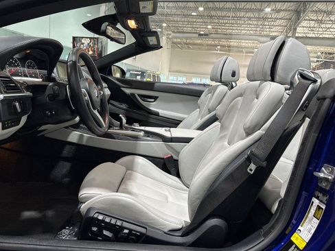 Used 2012 BMW M6 Convertible RWD image 54
