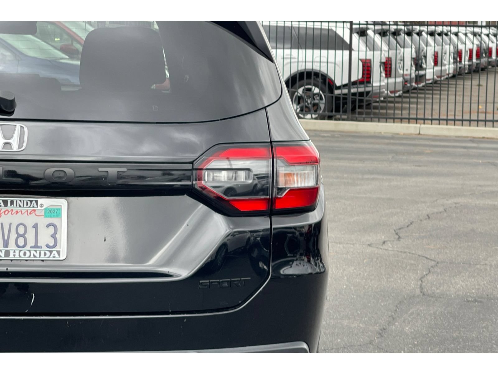 Used 2025 Honda Pilot Sport image 16