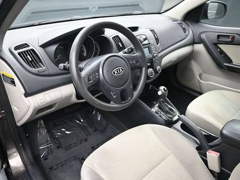 Used 2012 Kia Forte EX w/ Premium Pkg FWD image 10