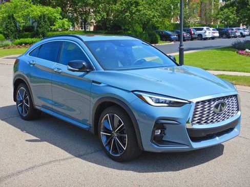 Used 2023 INFINITI QX55 Essential AWD/4WD image 3