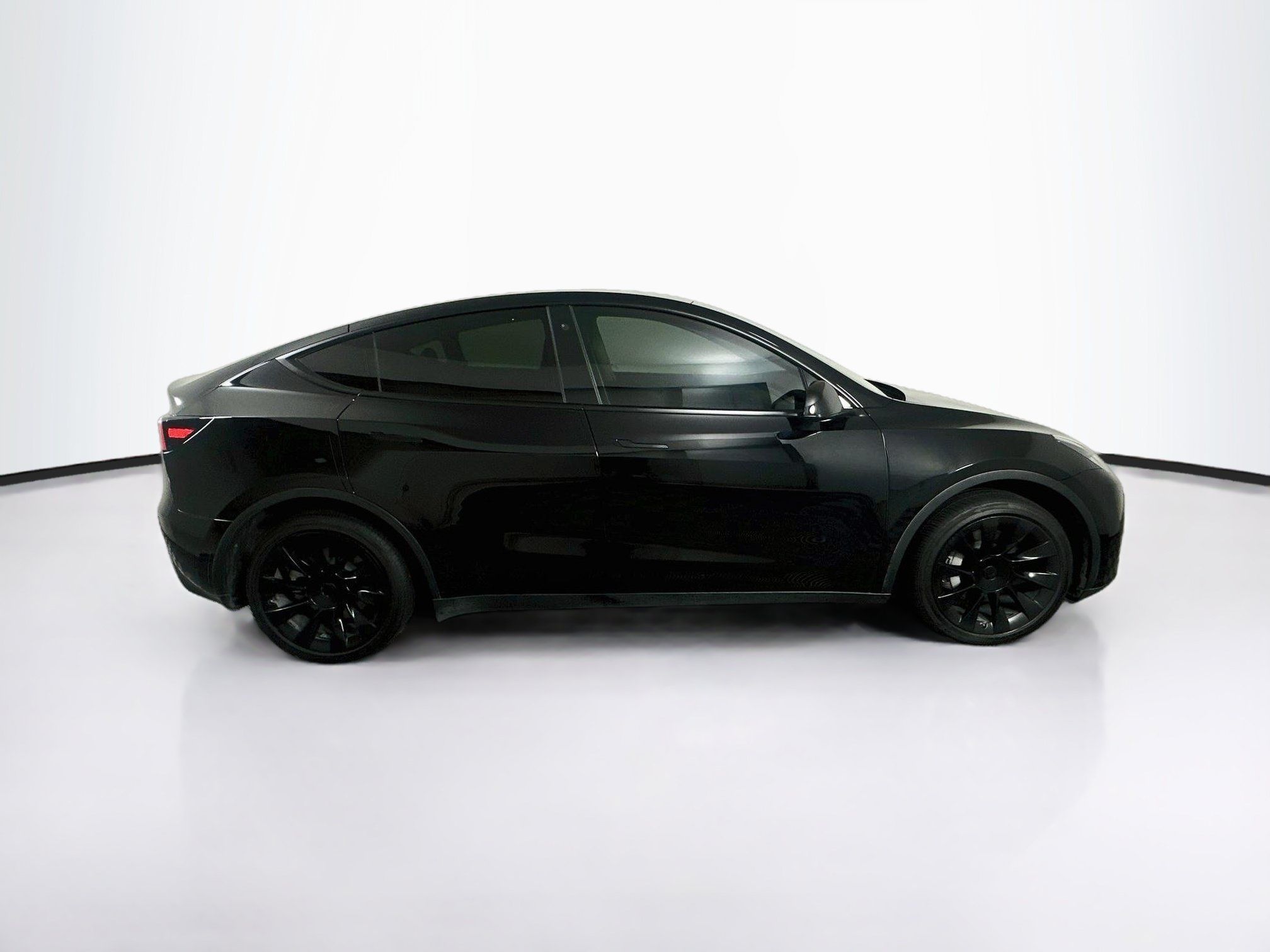 Used 2022 Tesla Model Y Long Range AWD/4WD image 10