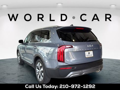Used 2022 Kia Telluride EX w/ EX Premium Package FWD image 13