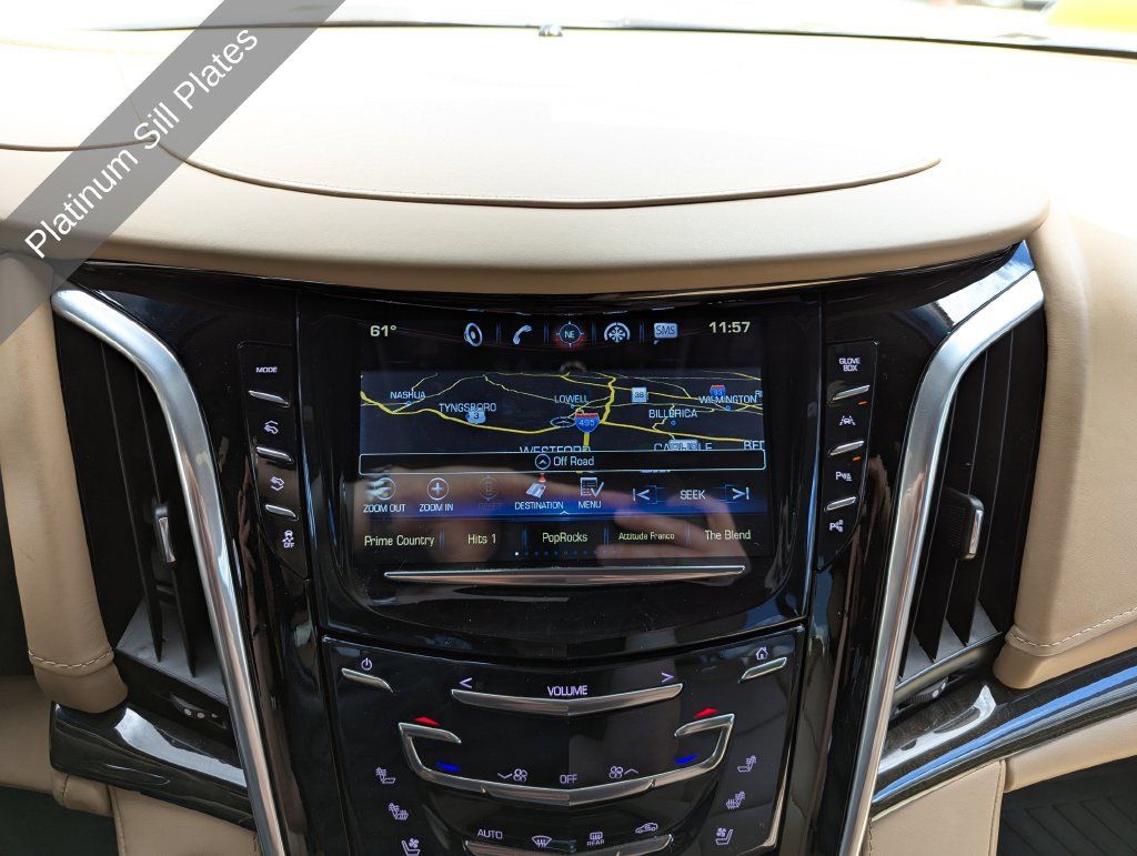 Used 2020 Cadillac Escalade Platinum AWD/4WD image 27