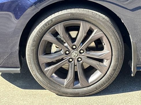 Used 2024 Toyota Sienna XSE image 11