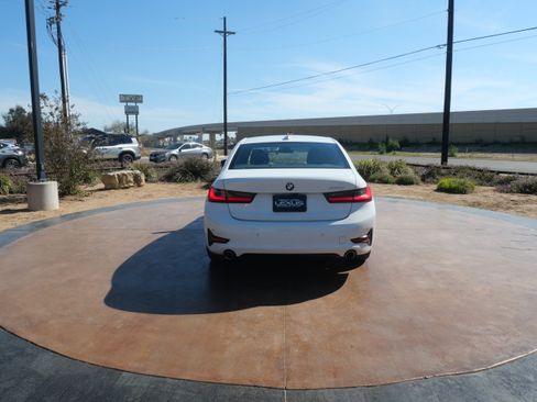 Used 2021 BMW 330i Sedan image 3