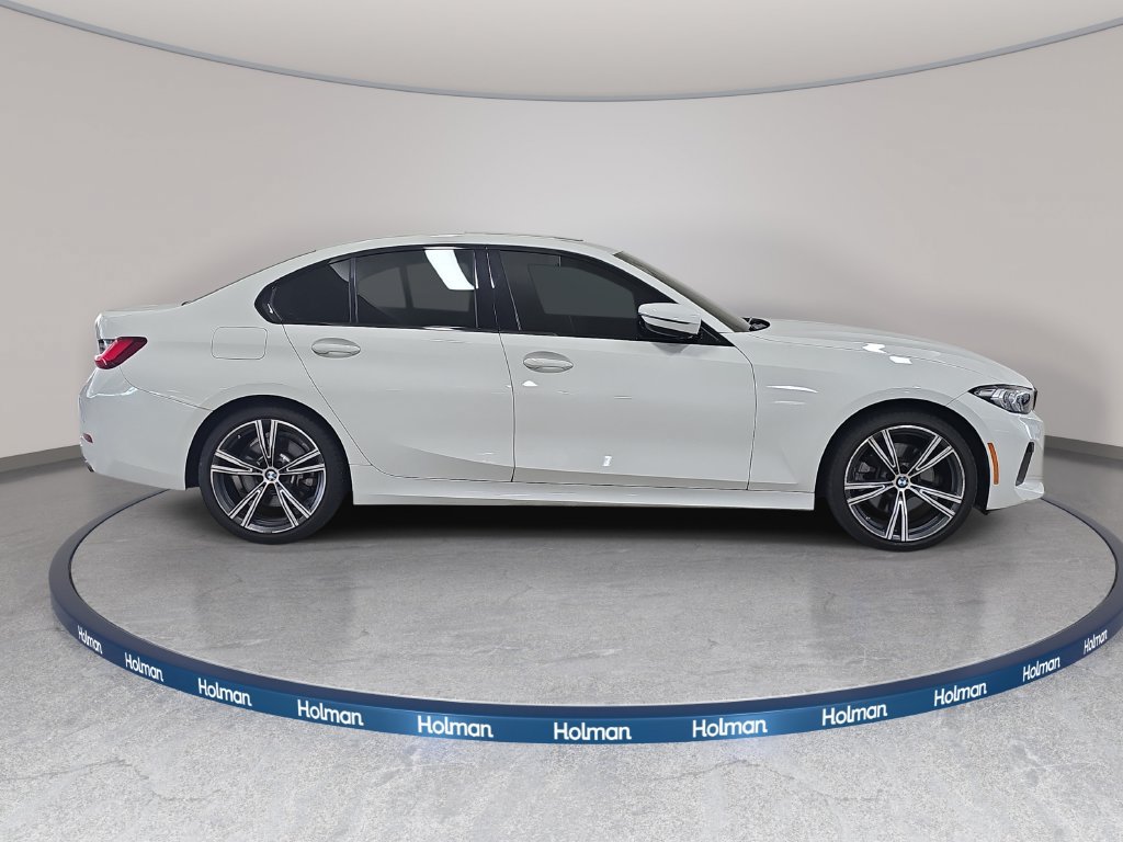 Certified 2023 BMW 330i Sedan w/ Driving Assistance Package RWD image 4