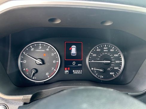 Used 2025 Subaru Ascent Premium AWD/4WD image 17