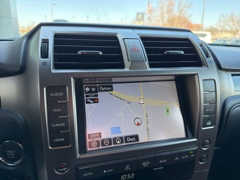 Used 2020 Lexus GX 460 Premium w/ Premium Package image 45