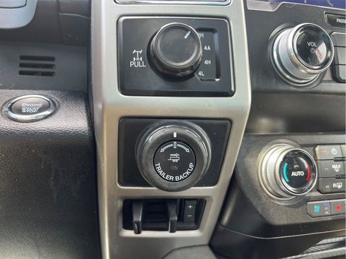 Used 2020 Ford F150 Lariat w/ Equipment Group 502A Luxury AWD/4WD image 40