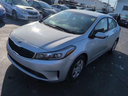 Used 2018 Kia Forte LX w/ LX Rear Camera Package image 4
