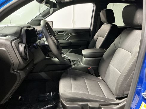 Used 2023 Chevrolet Colorado Trail Boss AWD/4WD image 14