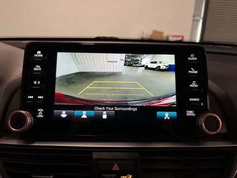 Used 2020 Honda Accord EX image 26