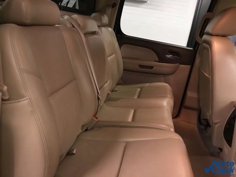 Used 2011 Chevrolet Avalanche LTZ image 43