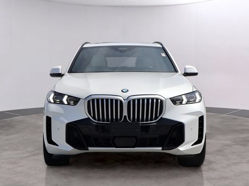 Used 2025 BMW X5 xDrive40i AWD/4WD image 2