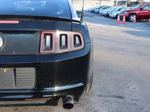 Used 2013 Ford Mustang GT image 37