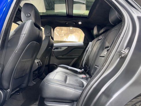 Used 2019 Jaguar F-PACE S image 14