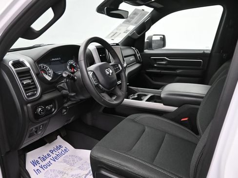 Used 2025 RAM 1500 Big Horn AWD/4WD image 10