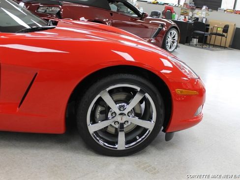 Used 2010 Chevrolet Corvette w/ Preferred Equipment Group image 14