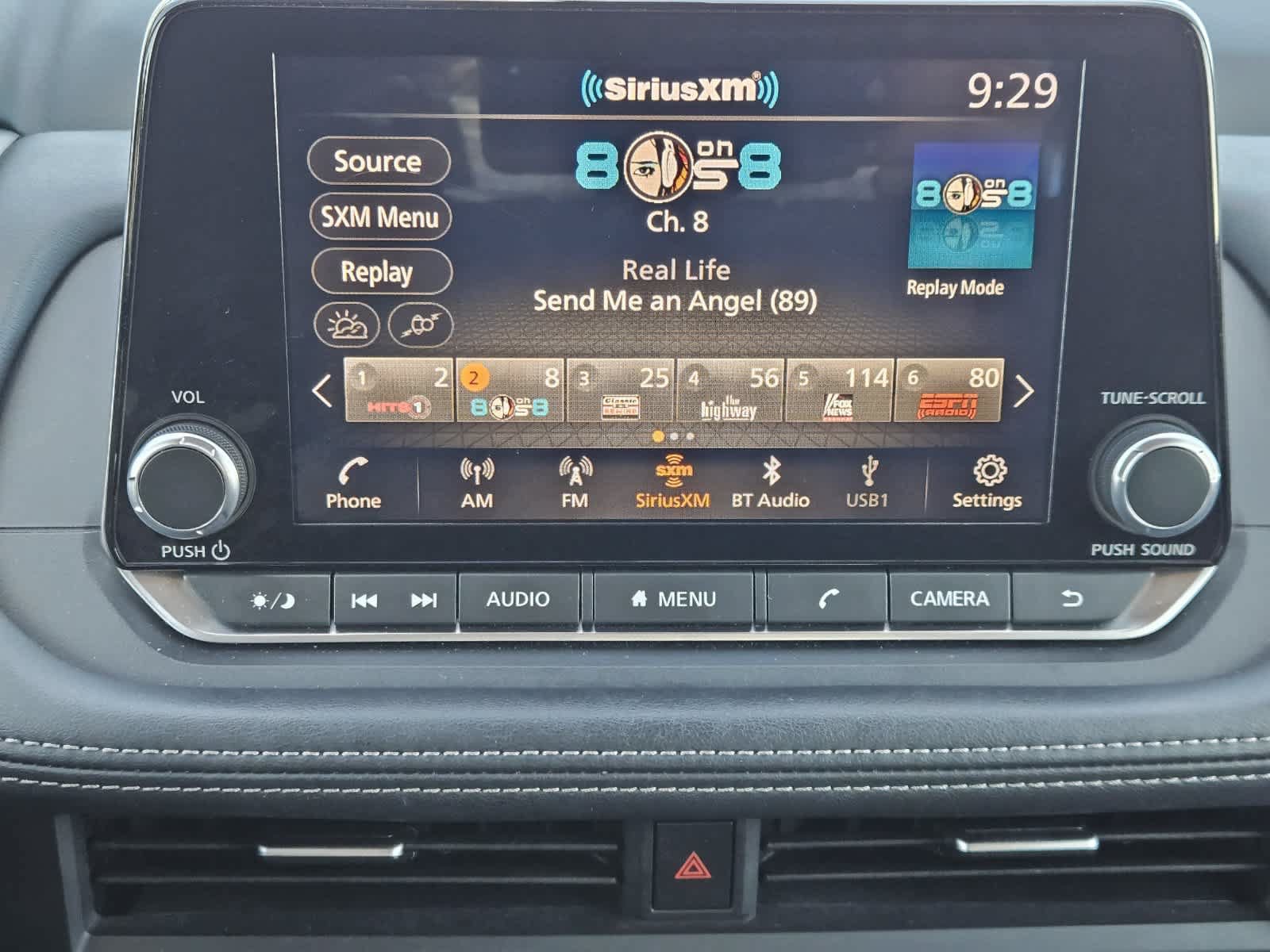 Used 2024 Nissan Rogue SV FWD image 16
