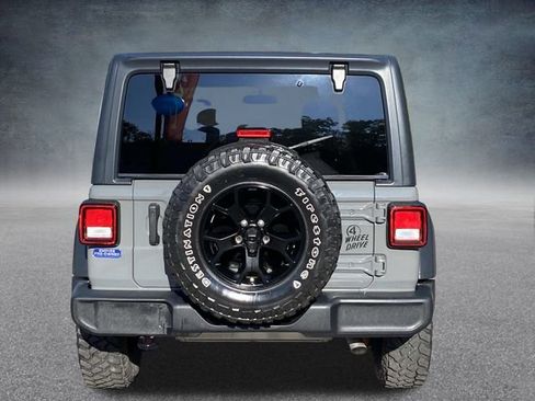 Used 2021 Jeep Wrangler Willys image 4