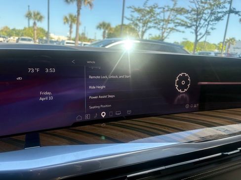 Certified 2025 Cadillac Escalade Sport Platinum AWD/4WD image 25