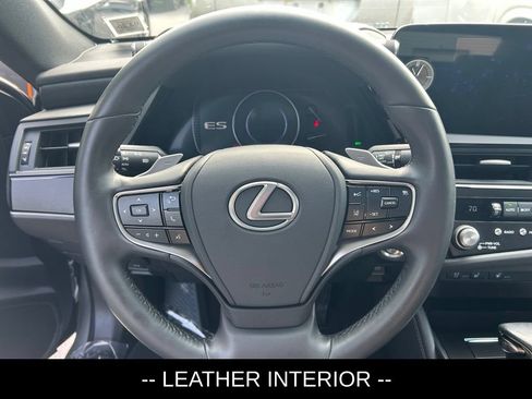 Used 2024 Lexus ES 350 w/ Premium Package FWD image 8