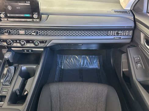 Used 2024 Honda Accord EX image 31