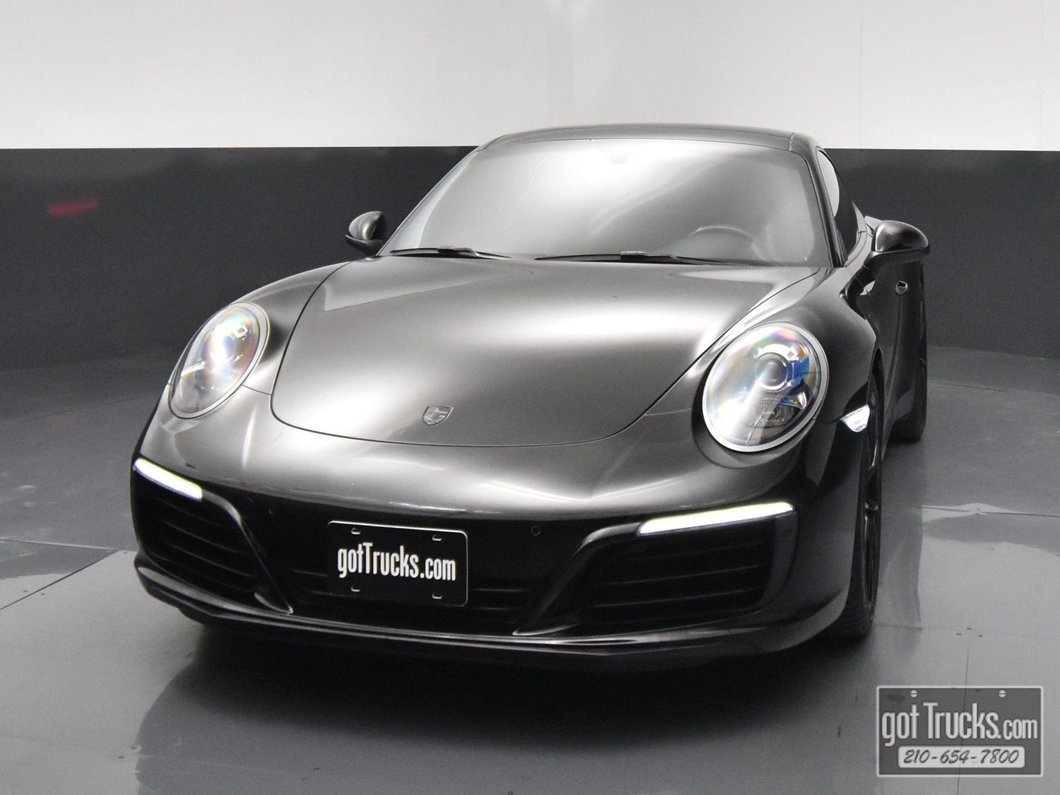 Used 2018 Porsche 911 Carrera T RWD image 3