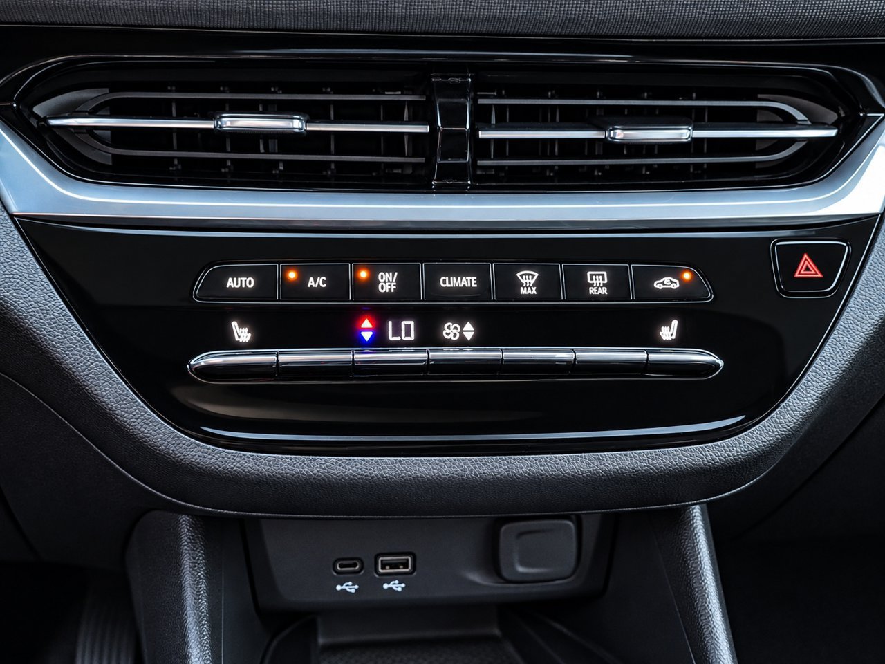 Certified 2025 Buick Envista Preferred FWD image 16