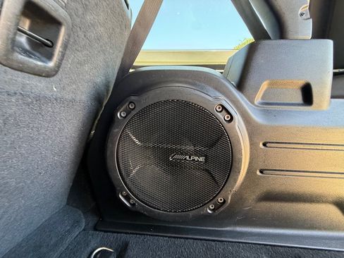 Used 2020 Jeep Wrangler Unlimited Sahara AWD/4WD image 24