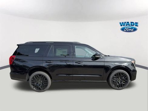 New 2026 Ford Expedition Platinum w/ Stealth Performance Package image 4