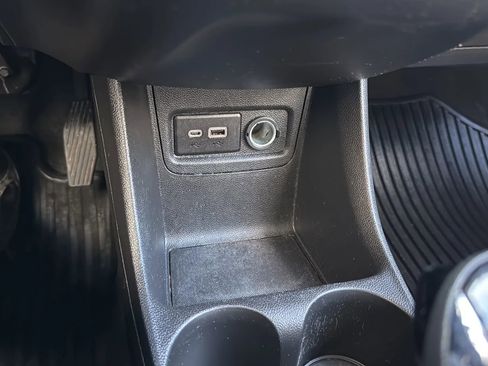 Used 2019 Chevrolet Spark LT image 19