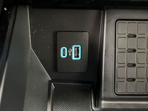 Used 2023 Ford F150 Lariat w/ Equipment Group 502A High AWD/4WD image 27