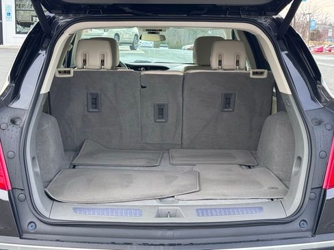 Used 2018 Cadillac XT5 Luxury w/ Driver Awareness Package image 37