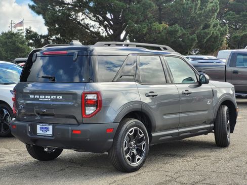 New 2025 Ford Bronco Sport Outer Banks image 4