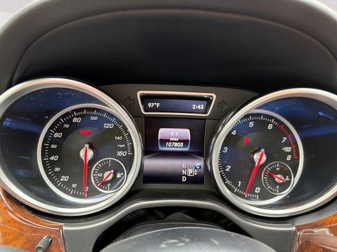 Used 2017 Mercedes-Benz GLS 550 4MATIC w/ Night Package image 10