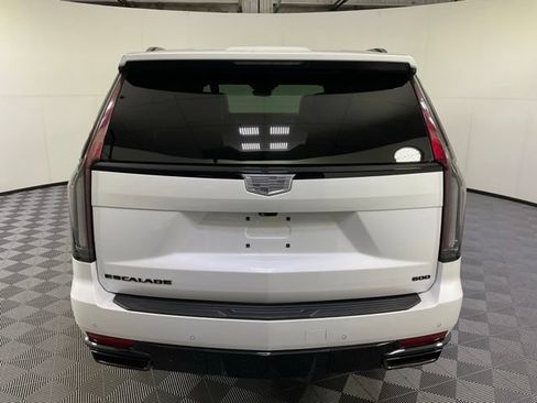 Certified 2022 Cadillac Escalade Sport w/ Touring Package AWD/4WD image 5