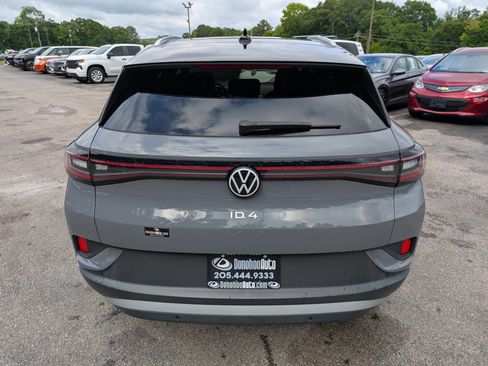 Used 2023 Volkswagen ID.4 Pro S Plus RWD image 8