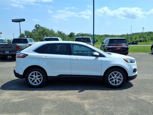 Certified 2024 Ford Edge SEL AWD/4WD image 7