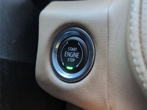 Used 2023 Chevrolet Suburban Premier w/ Premium Package image 18