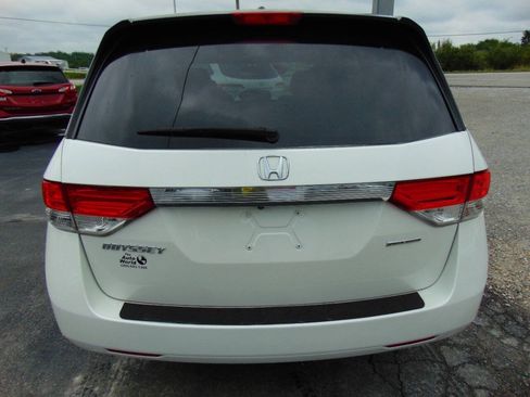 Used 2017 Honda Odyssey SE image 7
