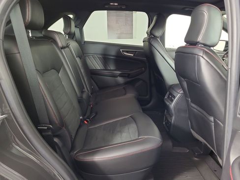 Used 2021 Ford Edge ST-Line AWD/4WD image 22