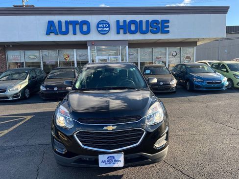 Used 2017 Chevrolet Equinox LS FWD image 2