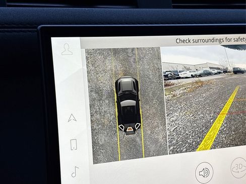 Used 2023 Land Rover Defender 90 S image 27