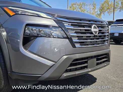 Used 2026 Nissan Rogue SV image 8