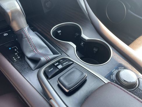 Used 2019 Lexus RX 350L FWD image 36