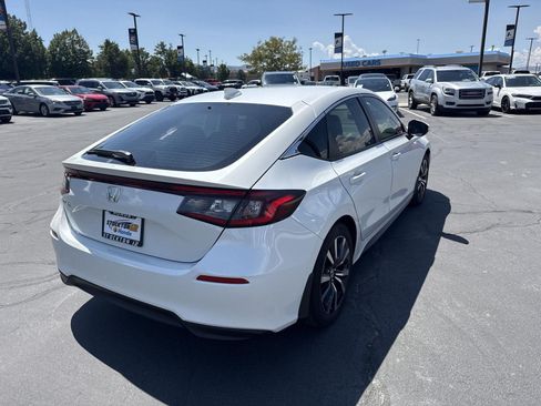 Certified 2024 Honda Civic EX-L image 5