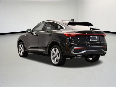 Used 2025 Audi Q5 Premium Plus w/ Premium Plus image 3